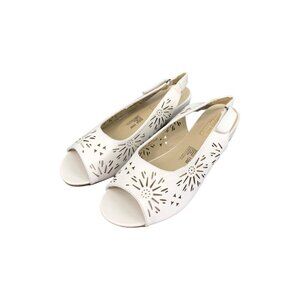 Beacon Comfort-Well Shoes 10 M Slingback Cut Out Sandal White New